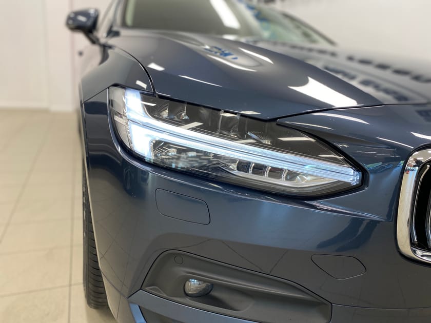 Bild 5 av Volvo V90 B4 AWD Diesel Momentum Advanced Edt