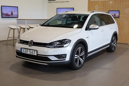 Volkswagen Golf Alltrack 1.8 TSI 4Motion | Drag | P-Värmare | B-Kamera