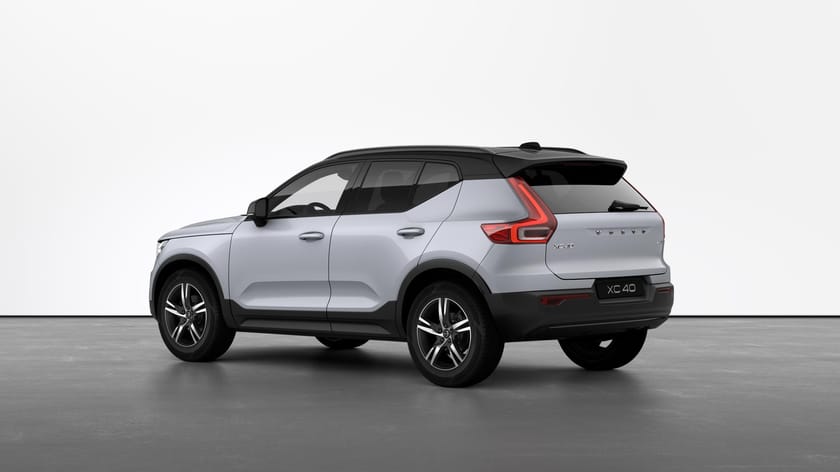 Bilde 4 av Volvo XC40 2021 D3 AWD R-Design | 360kamera | El.sete | 1.eier |
