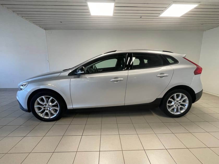 Bild 2 av Volvo V40 Cross Country T3 Pro Edition Nav Backkamera