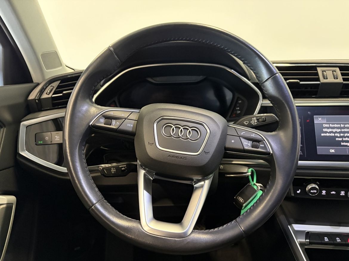 Audi Audi Q3 40 TFSI quattro — bild 14