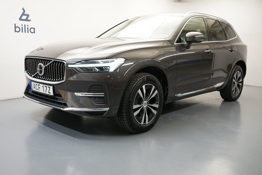 Bild 1 av Volvo XC60 Recharge T6 Core Edition, Taklucka, Dragkrok, Parkeringskamera bak