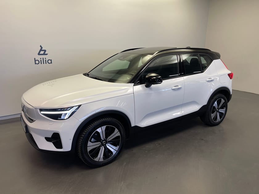 Bild 1 av Volvo XC40 Recharge Single Motor Ultimate / Panoramaglas tak / Navigation / Elstol /