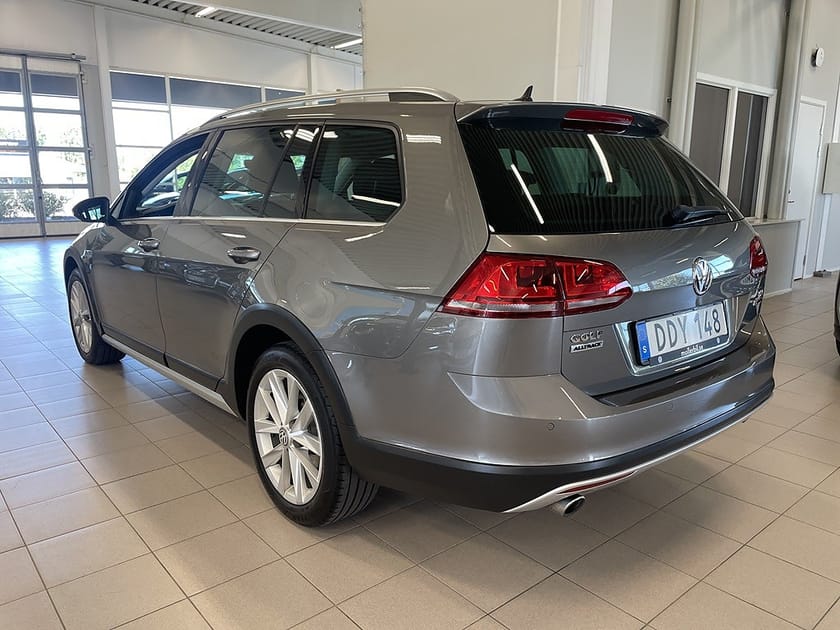 Bild 3 av Volkswagen Golf Alltrack 1.8 TSI 180HK 4Motion Dragkrok / Värmare