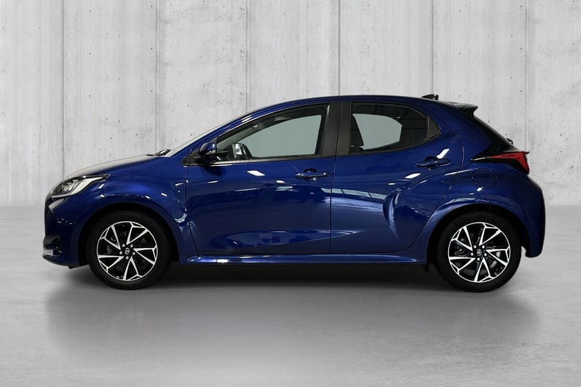 Bilde 4 av Toyota Yaris Hybrid Active Tech | Norsk | Keyless | Komplett hefte