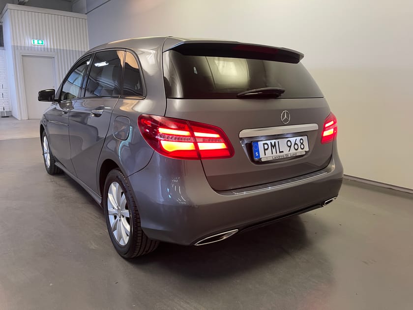 Bild 3 av Mercedes-Benz B 180 B180 122hk Aut Urban/Bakkamera/
