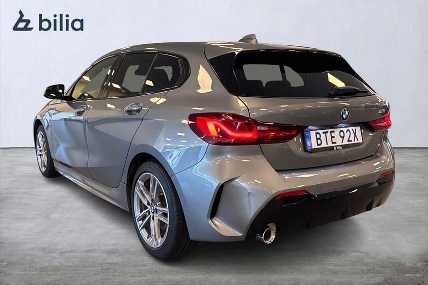 Bild 2 av BMW 118i M Sport / Adaptiv Farth / HIFI / Sensorer / Rattvärme