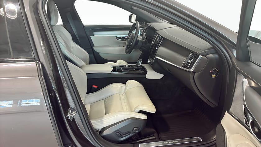 Bild 3 av Volvo V90 Recharge T8 AWD Geartronic