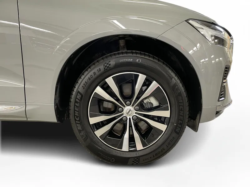 Bild 9 av 17 – Volvo XC60 T6 Core Special Edition