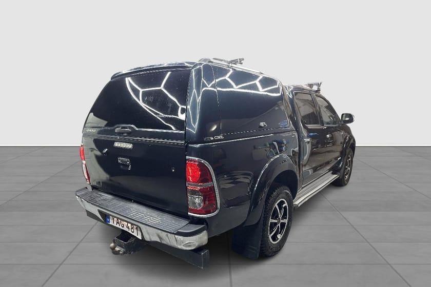 Bild 5 av Toyota Hilux Dubbelhytt D-CAB 3.0 AUT D-4D 4WD SR+ KÅPA V-HJUL