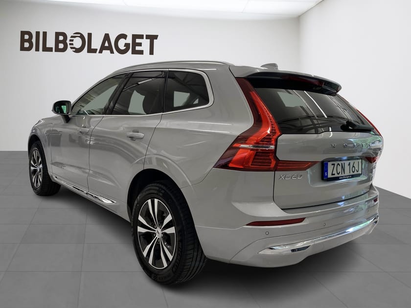 Bild 3 av Volvo XC60 T6 Core Edition | Dragkrok | Ljuspaket