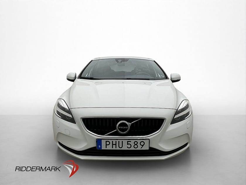 Bild 2 av Volvo V40 T3 152hk Momentum VOC Värm Halvskinn Farthållare