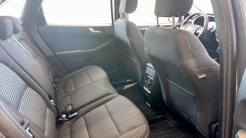 Bild 5 av Ford Kuga Plug-In Hybrid Titanium PHEV |225HK|56km EL| Sommarkampanj – 3,95 % ränta
