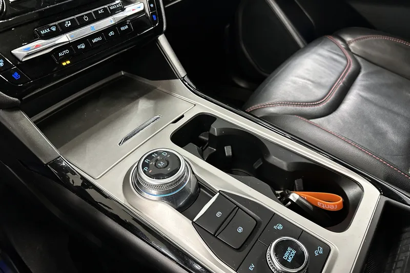 Ford Explorer Plug-In Hybrid bilde 16