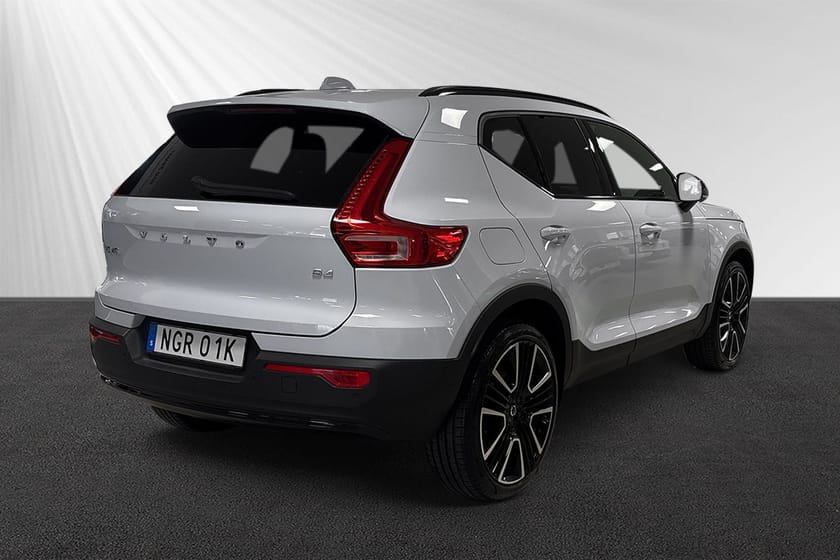 Bild 3 av Volvo XC40 B4 FWD Bensin Ultimate Dark