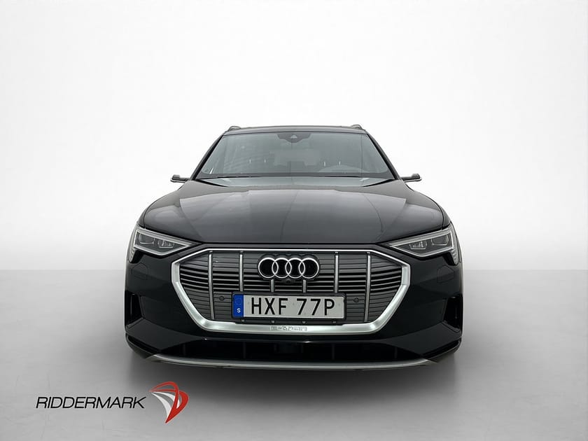 Bild 2 av Audi e-tron 55 quattro Q Panorama B&O Massage 360° HUD Skinn Drag