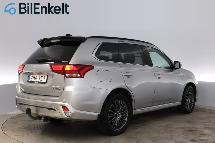 Bild 4 av Mitsubishi Outlander PHEV AWD S-Edition Taklucka Kamera Drag