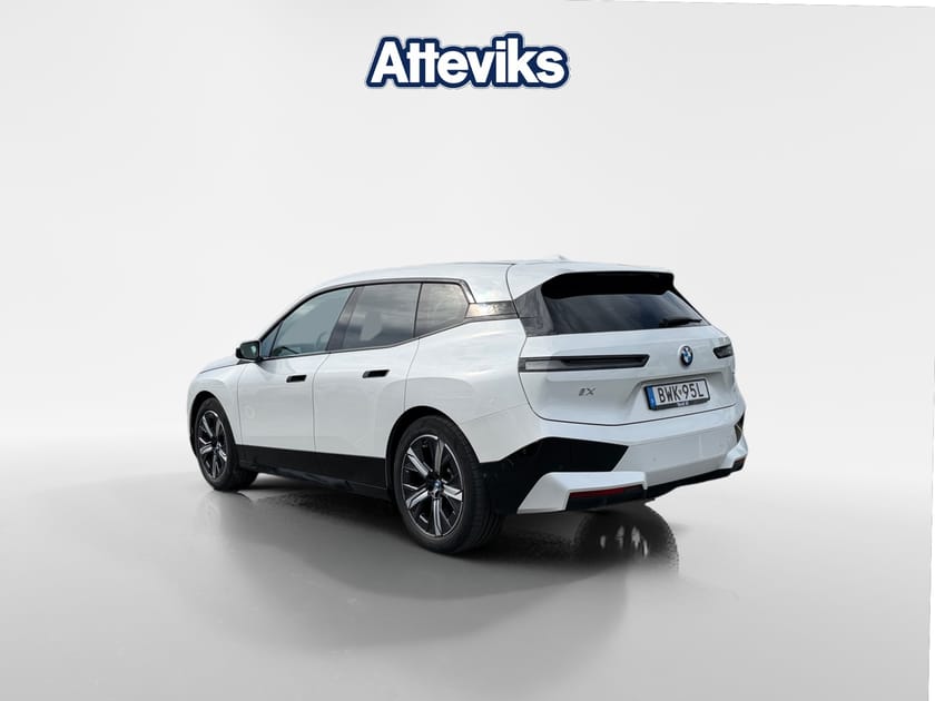 Bild 5 av BMW iX xDrive40 40 xDrive 326hk *H-K Ljud/Drag/360 Kamera/Keyless/
