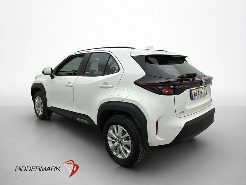 Bild 4 av Toyota Yaris Cross Hybrid AWD-i AWD Active M&K Värmare Kamera