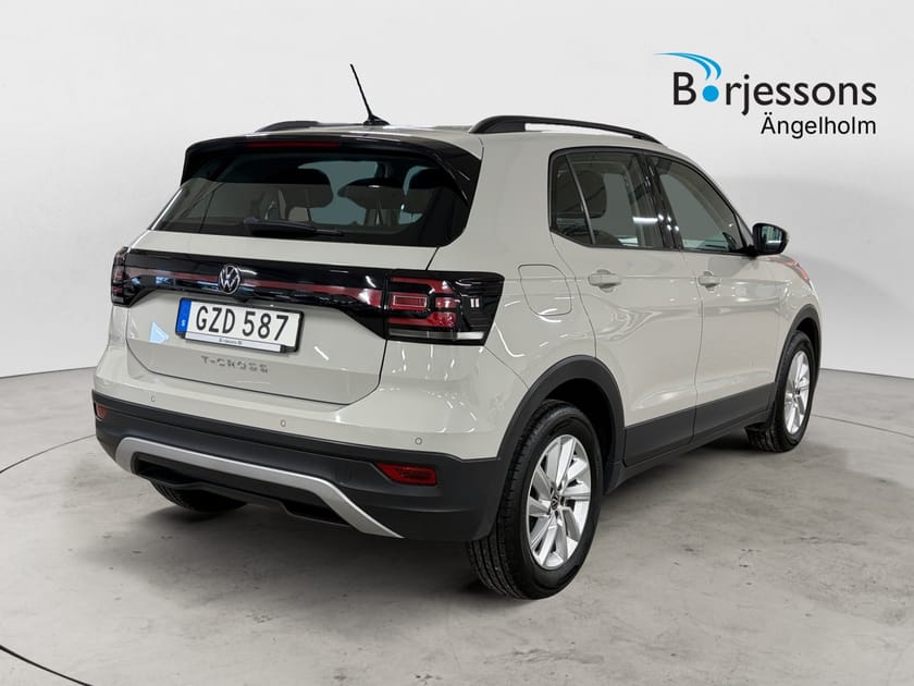 Bild 3 av Volkswagen T-Cross 1,0 TSI 95 HK Drag Kamera