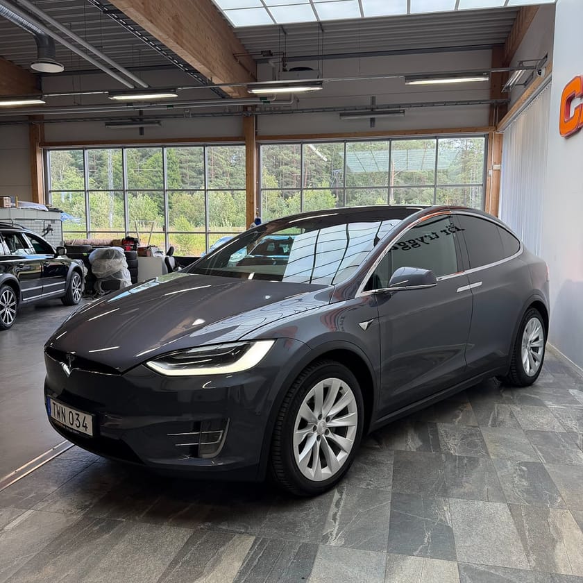 Bild 5 av Tesla Model X 90D AWD 423hk 6-sits Leasebar Pano Summon Luftfjädring