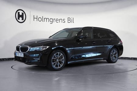 BMW 330e xDrive Touring Sport Drag Fartpilot Läder HiFi 292hk