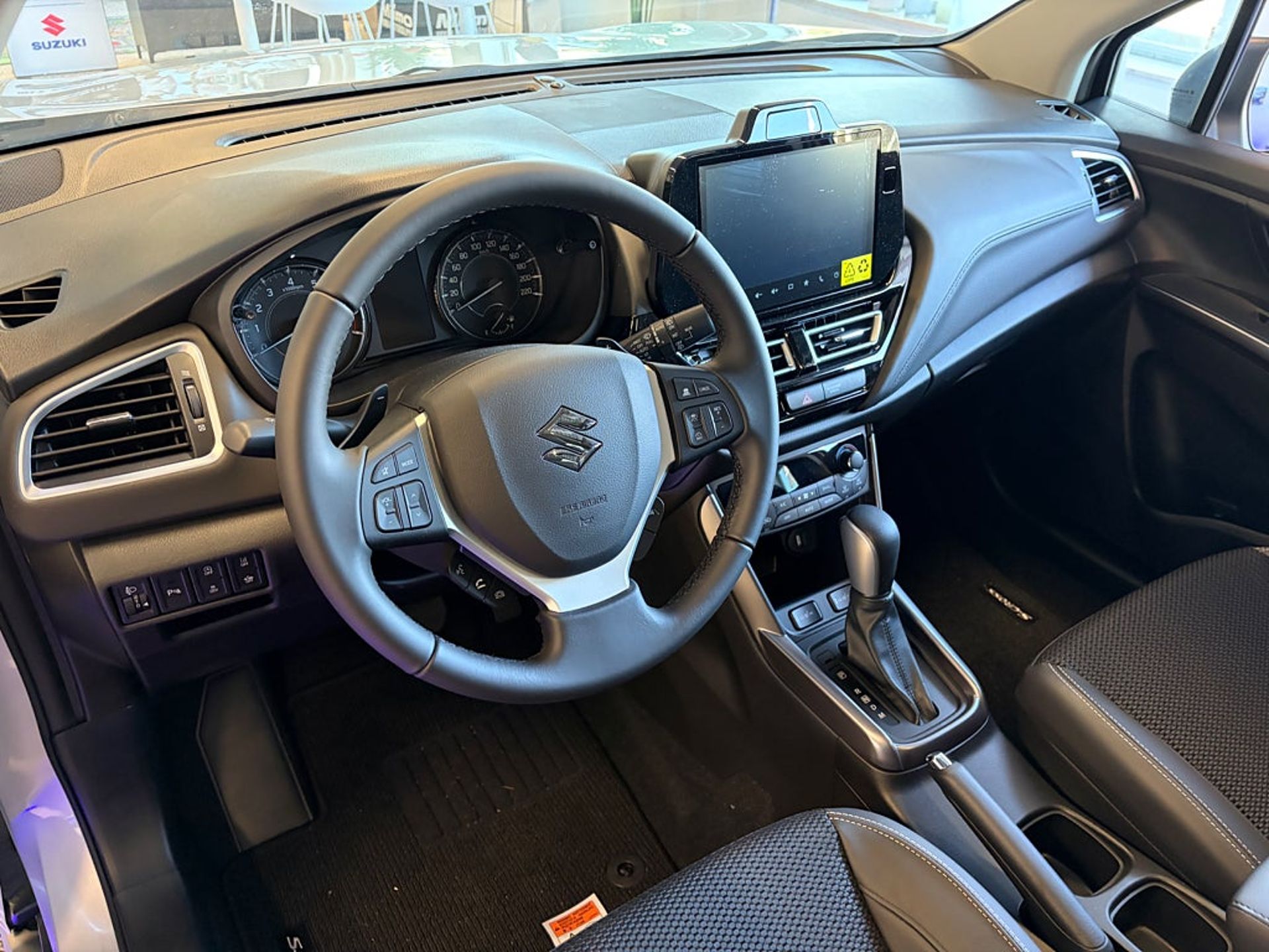 Suzuki S-Cross 2026, bild 7/9