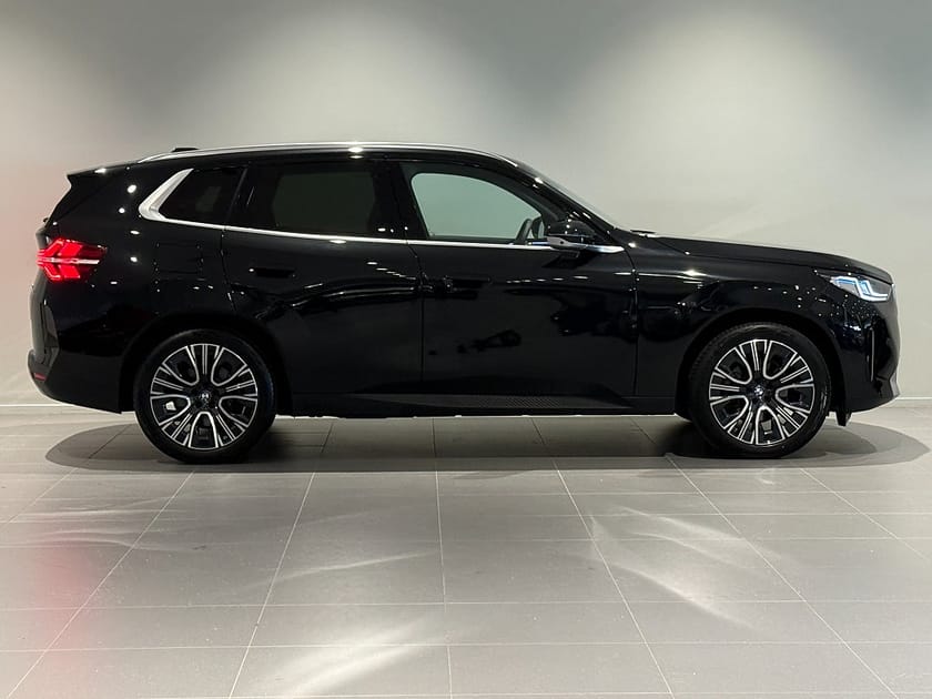 Bild 3 av BMW X3 30e xDrive Innovation Drag AdptFarth HuD H/K 20" Elstol