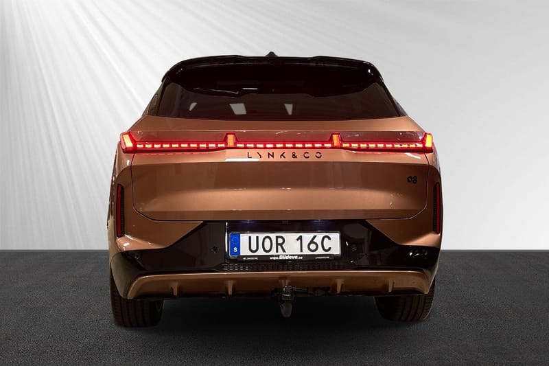 Lynk & Co 08 PHEV