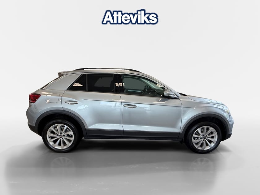Bild 2 av Volkswagen T-Roc LIFE 1.5 TSI 150hk *Assistanspaket/Drag/Backkamera