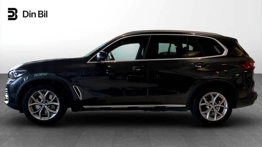 Bild 2 av BMW X5 xDrive45e iPerformance xDrive 45e xLine/Drag/360°/Skinn