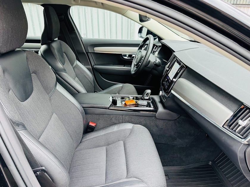 Bild 5 av Volvo V90 Recharge T6 AWD 350HK / NAVI / BACKKAMERA