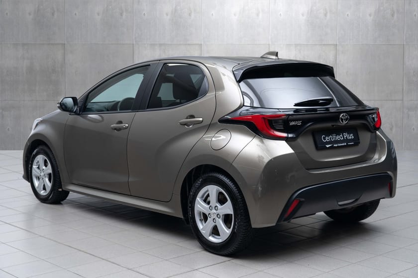 Bilde 3 av Toyota Yaris Hybrid 115
