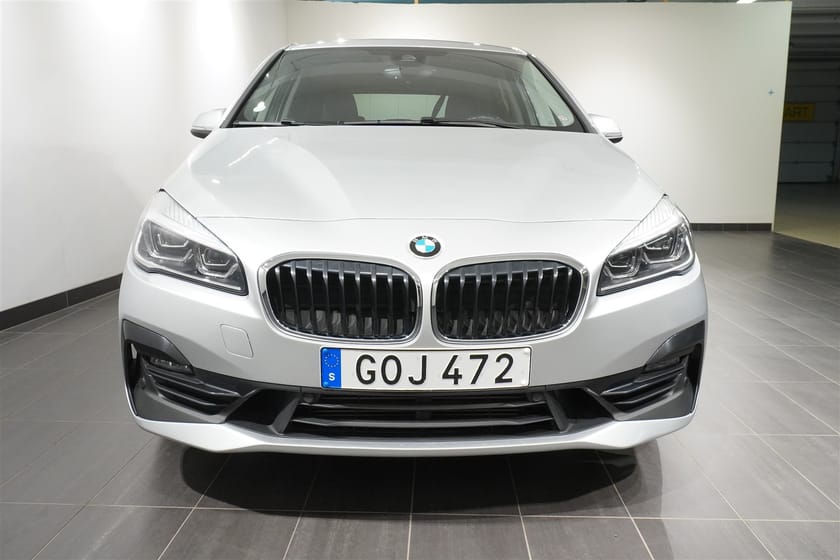 Bild 2 av BMW 220d xDrive Active Tourer Sport Line Drag Navi HiFi LED