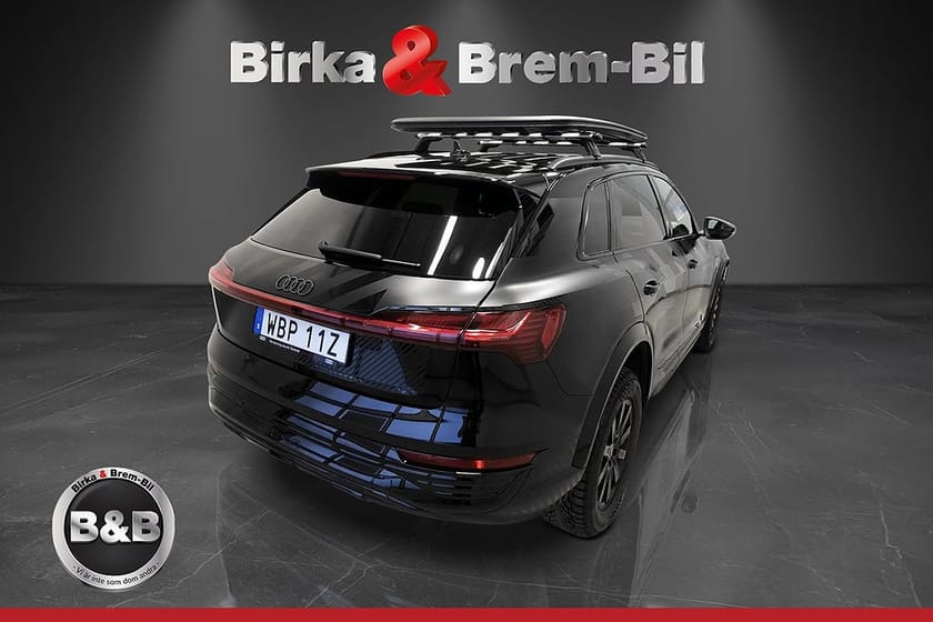 Bild 4 av Audi Q8 55 e-tron quattro Dakar edition panorama