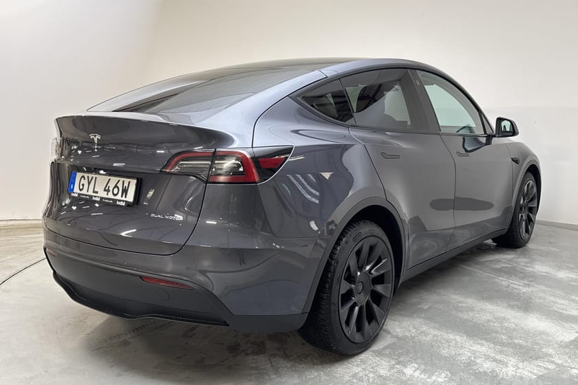 Bild 3 av Tesla Model Y Long Range AWD Dual Motor Värmepump
