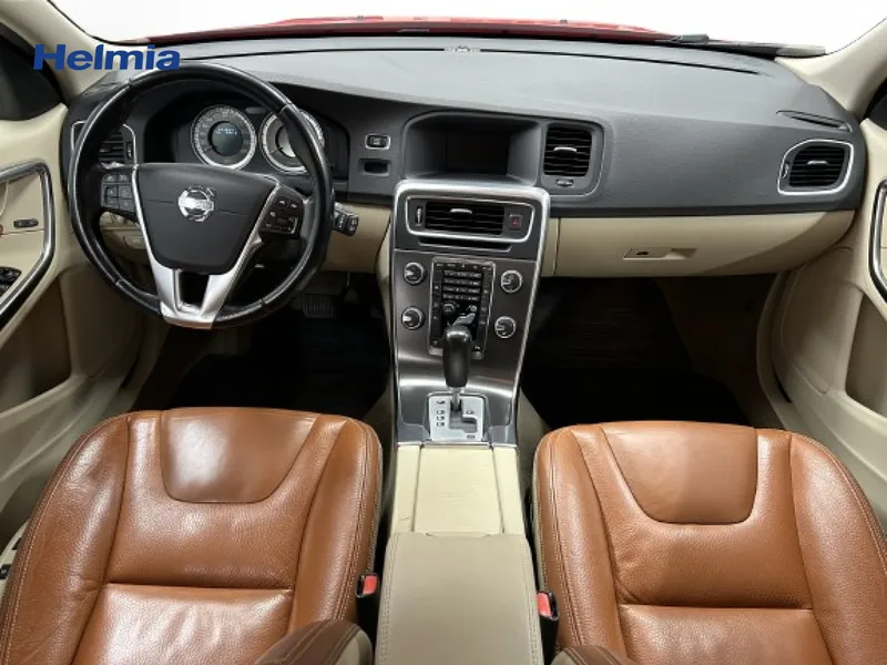 Bild 9 av 9 – Volvo V60 D3 S/S Summum automat