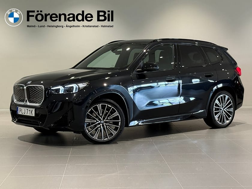 Bild 1 av BMW iX1 xDrive30 M Sport Innovation Drag Adpt Farth 20"