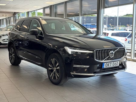 Volvo XC60 Recharge T6 AWD MOMS Pano Drag Värm