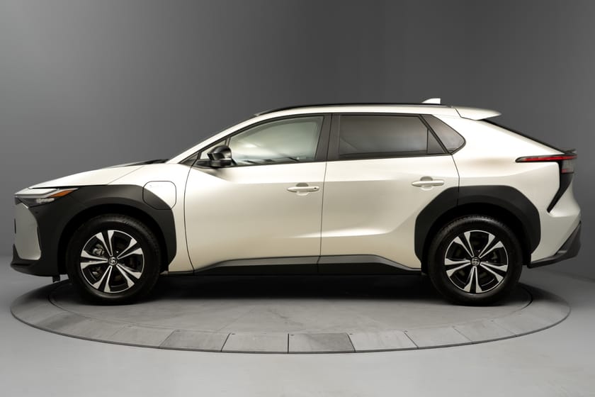 Bilde 2 av Toyota bZ4X AWD Active Tech