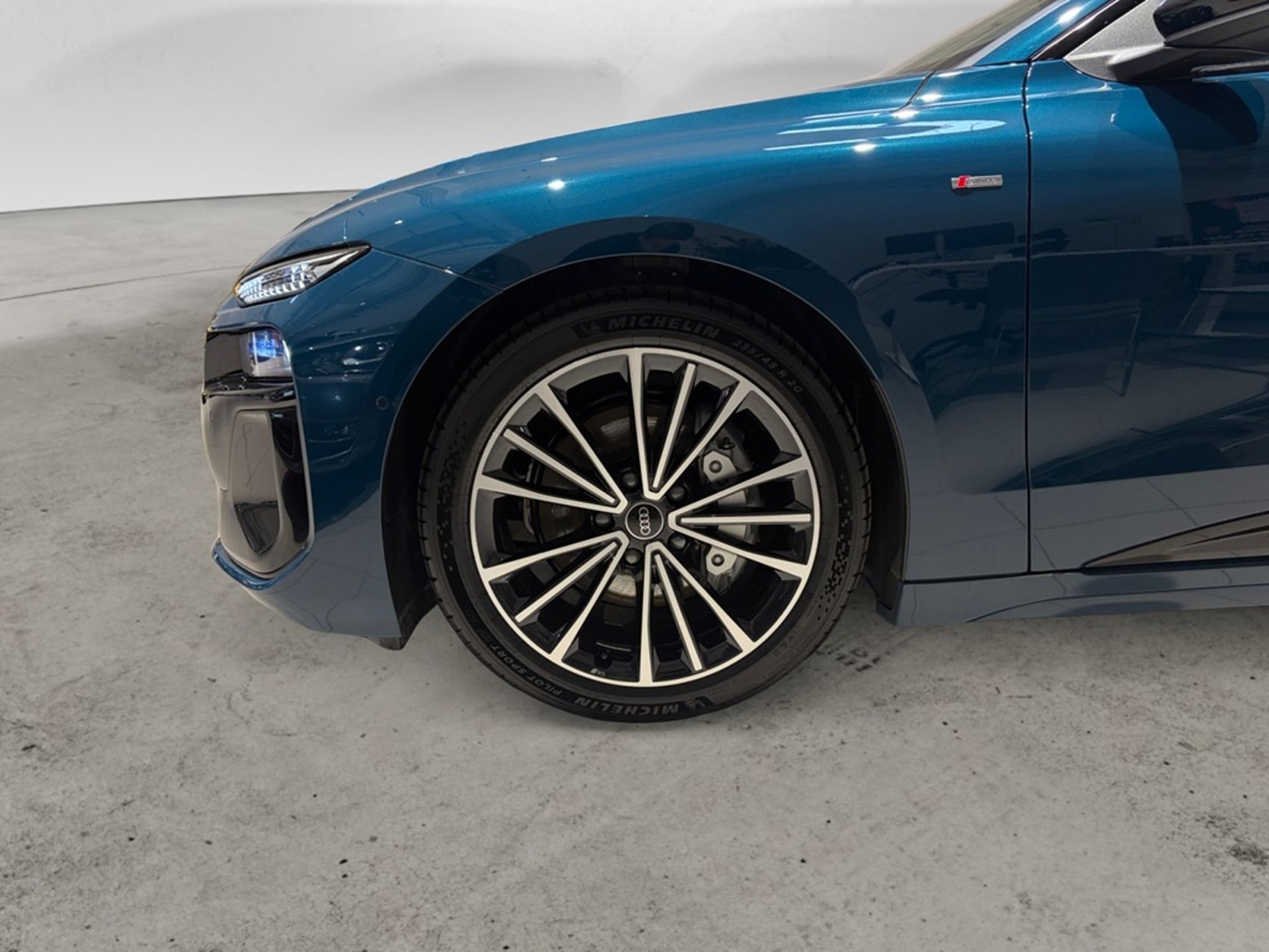 Audi A6 e-tron 2025, bild 6/17