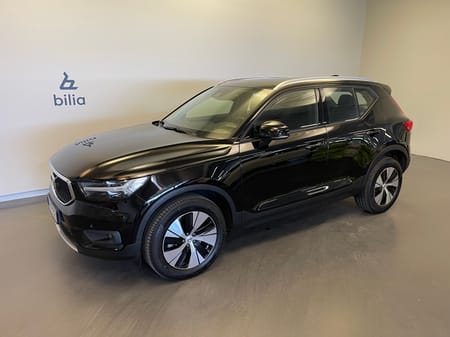 Volvo XC40 B4 FWD Bensin Momentum Advanced SE / Navigation / Backkamera /