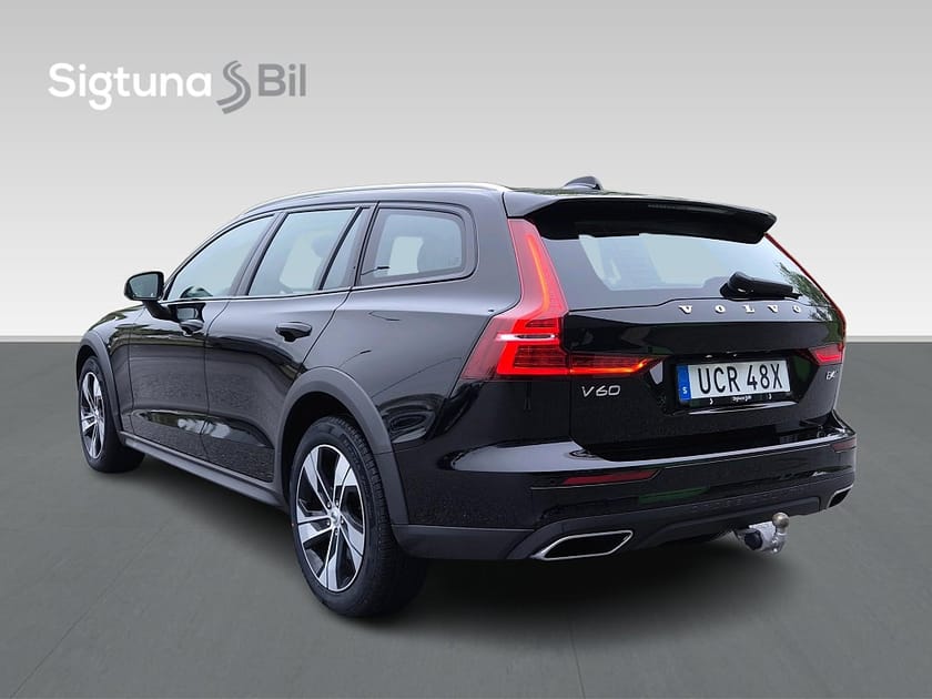 Bild 4 av Volvo V60 Cross Country B4 AWD 197hk / Drag / Värmare / Backkamera / Moms