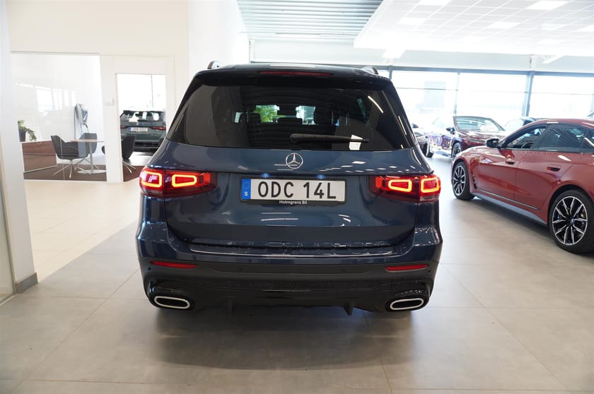 Bild 4 av Mercedes-Benz GLB 200 d 4MATIC AMG Line Night Premium Plus Burmester Drag Panorama