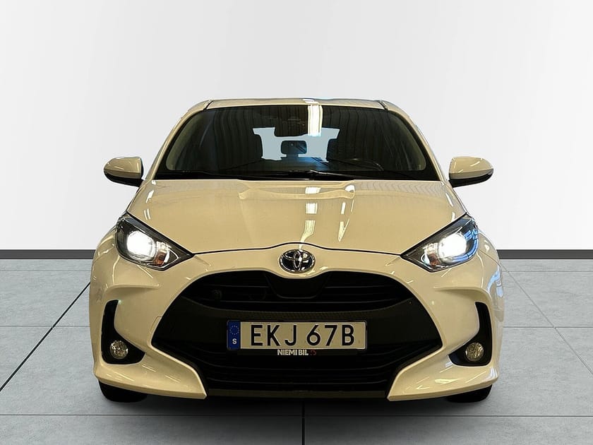 Bild 2 av Toyota Yaris Hybrid CVT Kamera/MoK-Värm/SoV-Däck/Kedja/Låg skatt