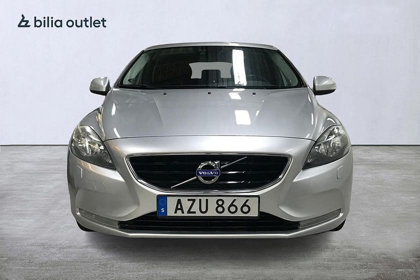 Bild 3 av Volvo V40 D2 Your Kinetic 115hk P-värm PDC KamremBytt
