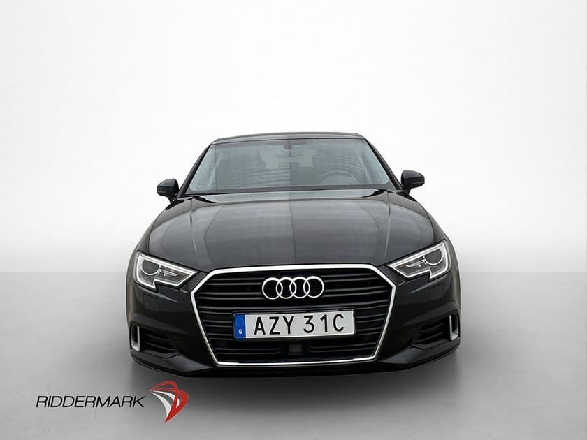 Bild 2 av Audi A3 Sedan 35 TFSI Sport Värmare Kamera Keyless Adaptiv-farthål