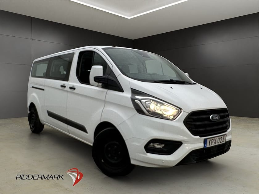 Bild 1 av Ford Transit Custom 320 Kombi Tourneo Lång Ny-Kamrem 9-Sits Värm Kamera MOMS