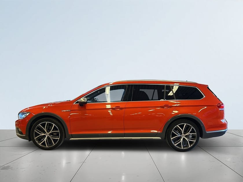 Bild 4 av Volkswagen Passat Alltrack 2.0 TDI Drag/Kamera/MoK/Pano/Skinn/LED-Ramp/Rem bytt