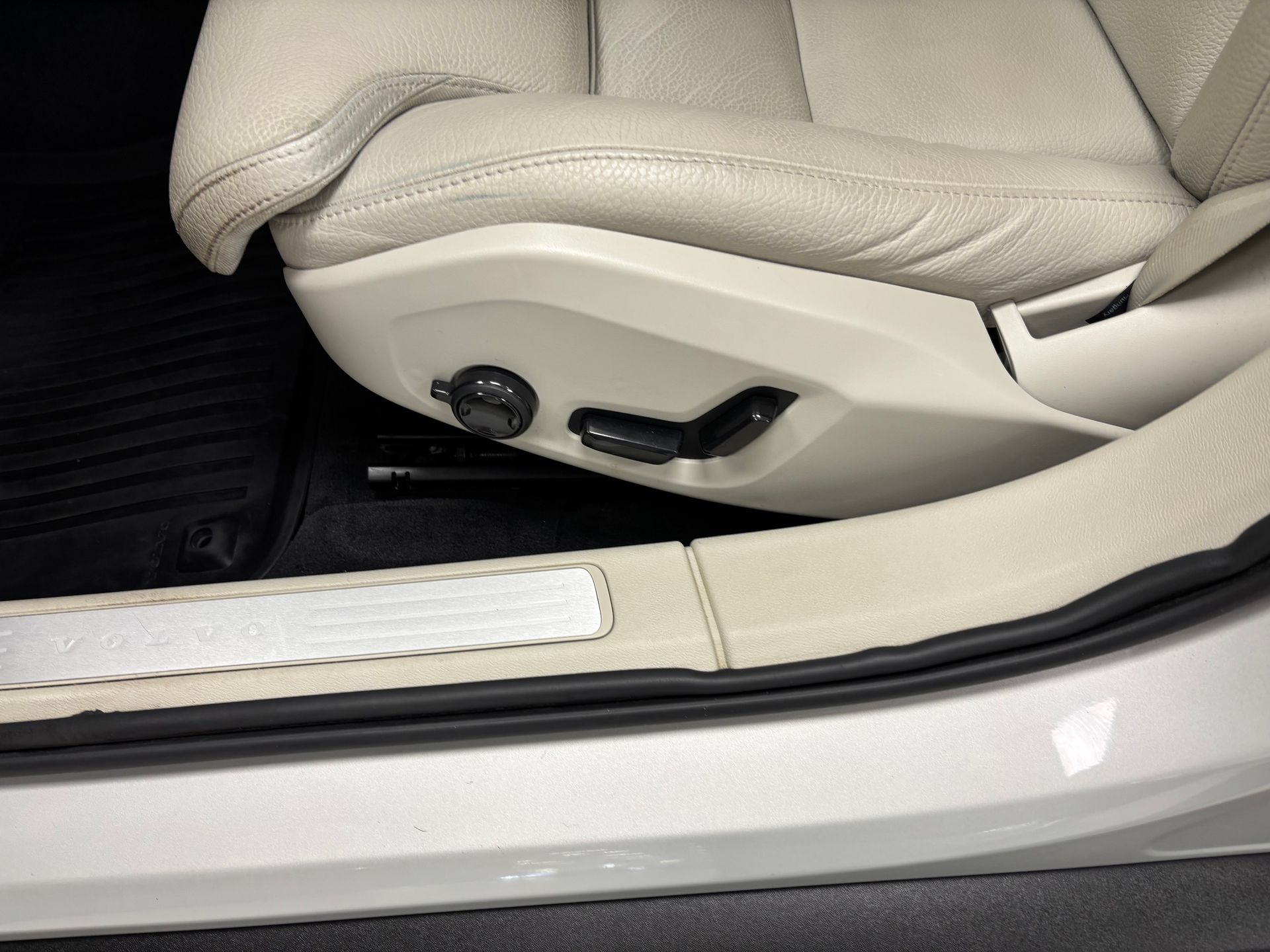 Volvo V60 Cross Country 2021, bild 7/10